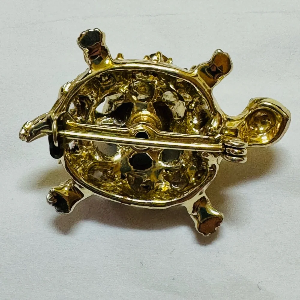 Turtle Rhinestone Brooch - Picture 3 of 3